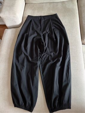 Zara Balloon High Rise Trousers Black